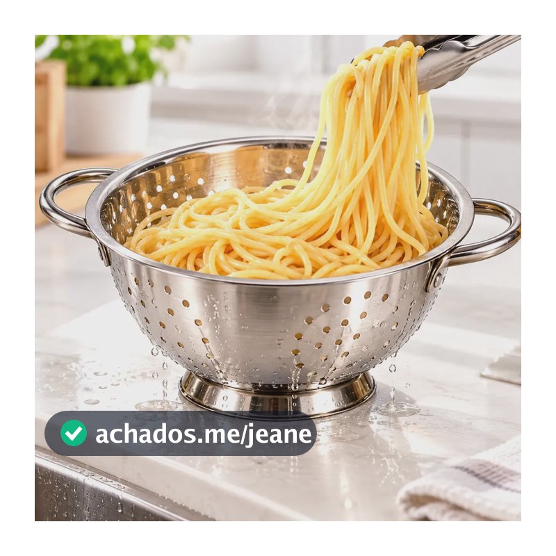 Escorredor de Macarrão Massas Inox 304 24cm com Alças Base Elevada Passador de Massa Frutas Verduras Legumes Alimentos Cozinha Escorrer Lavar Multiuso Utensílio Coador Preparos Doméstico Prático