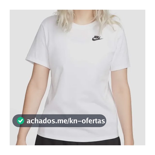 Camiseta Nike Sportswear Club Essentials Feminina